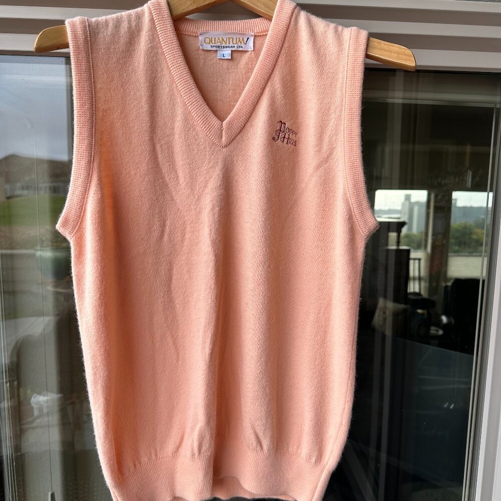 Poppy Hills sleeveless V-neck, soft, like new